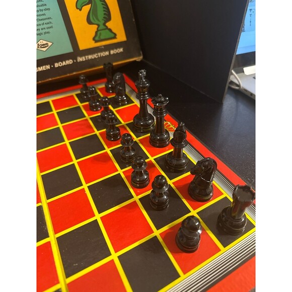 Vintage E.S. Lowe Chess Tutor Set w/ Board & Book – 1 Piece Missing - Picture 5 of 9